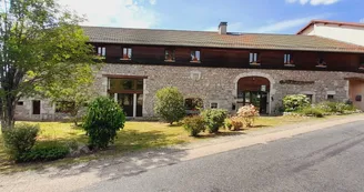 Gîte de groupe La Bourbonnière Gîte de groupe La Bourbonnière