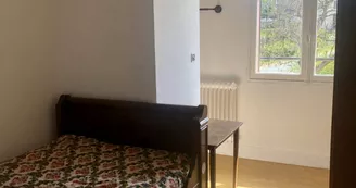 Établissement Au Chant du Grillon Établissement Au Chant du Grillon