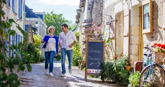 https://reservation.destination-angers.com/medias/images/prestataires/2891798-balade_dans_behuard_petite_ile_sur_la_loire_1763842.jpg_1
