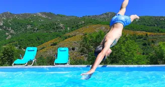 Cabane la Tour bleue Cabane la Tour bleue