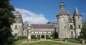Château des Énigmes - La Cabane des Écureuils Château des Énigmes - La Cabane des Écureuils