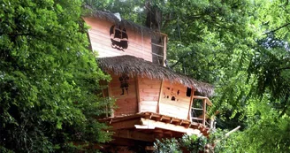 Château des Énigmes - La Cabane des Moussaillons Château des Énigmes - La Cabane des Moussaillons