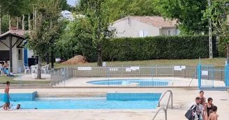 Piscine d'été de Mirambeau Piscine d'été de Mirambeau