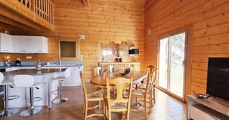 Cottage des pins - chalet dans les vignes Cottage des pins - chalet dans les vignes
