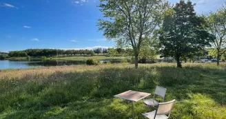 La Yourte au bord du lac La Yourte au bord du lac