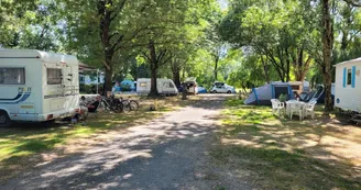 Camping insolite aux 2 Salamandres Camping insolite aux 2 Salamandres
