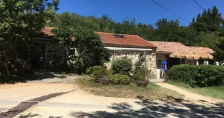 Tente Trappeur - La Ferme de Simondon Tente Trappeur - La Ferme de Simondon