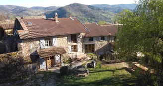 La Charrette Fleurie - Gîte de groupe La Charrette Fleurie - Gîte de groupe