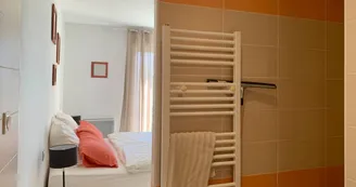 Villa L'Embellie, gîte 3 *, climatisation /grande piscine privée, 6-7 personnes SUD Ardèche Villa L'Embellie, gîte 3 *, climatisation /grande piscine privée, 6-7 personnes SUD Ardèche