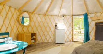 Village Nature Zen : Yourte Cocoon Village Nature Zen : Yourte Cocoon