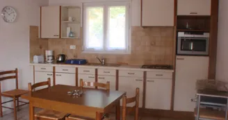 Gîte M. Mme Assenat Michel et Patricia - Appartement 1 - 1er étage Gîte M. Mme Assenat Michel et Patricia - Appartement 1 - 1er étage