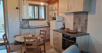 Gîte Sur le chemin de l'école Gîte Sur le chemin de l'école