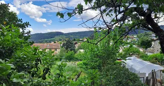 Gîte Sur le chemin de l'école Gîte Sur le chemin de l'école