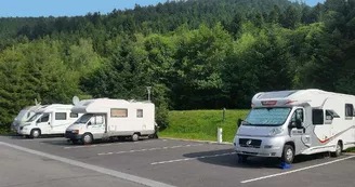 Aire de stationnement pour camping-cars du Domaine du Haut des Bluches Aire de stationnement pour camping-cars du Domaine du Haut des Bluches