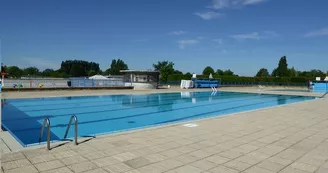 Piscine extérieure Piscine extérieure