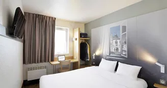 Bourges-bandB1-chambre-2018--10- Bourges-bandB1-chambre-2018--10-