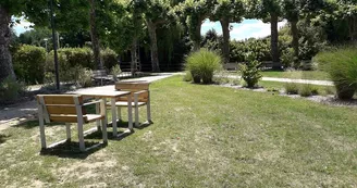PETITE TABLE AIRE MUSSIDAN