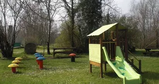 L'aire de jeux du site du Duellas L'aire de jeux du site du Duellas