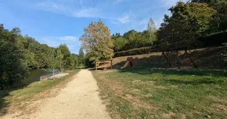 Aire de pique nique et jeux de la Minoterie