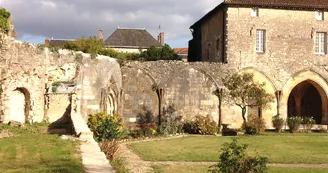 Abbaye Saint Sauveur de Charroux_5 Abbaye Saint Sauveur de Charroux_5