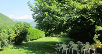 Gîte de groupe Izarda - Grand jardin clos avec vue Gîte de groupe Izarda - Grand jardin clos avec vue