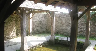 Lavoir-FENIOUX-Jean-Pierre-BASTY