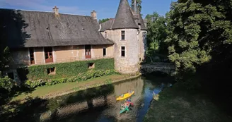 01-Location de Canoë, kayak -Douve du Château de Cerçigny