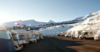 Aire de camping-cars de La Pierre Saint-Martin - Hiver Aire de camping-cars de La Pierre Saint-Martin - Hiver