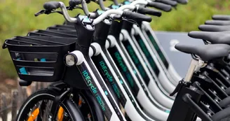 Station location Idécycle - médiathèque Chambaud Lons - présentation des vélos