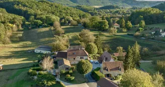 Extérieur - Vue aérienne Cureboursil Extérieur - Vue aérienne Cureboursil