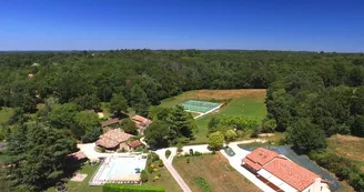 L_Domaine-Gavaudun_air_Perigord_Dordogne_05.jpg