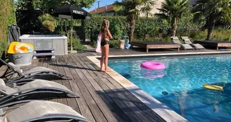 Gîte-Le-Guinot-piscine-enfant Gîte-Le-Guinot-piscine-enfant