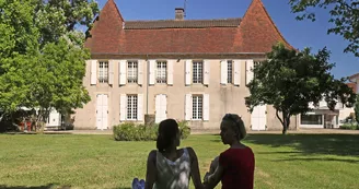 bastide chateau hiton Garlin cph guide bearn pyrenees 2 bastide chateau hiton Garlin cph guide bearn pyrenees 2