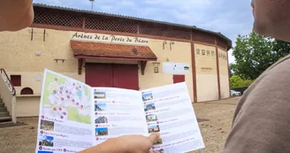 Garlin bastide arènes © Courte Échelle 2025 M29A9980 Tourisme Béarn Madiran Garlin bastide arènes © Courte Échelle 2025 M29A9980 Tourisme Béarn Madiran