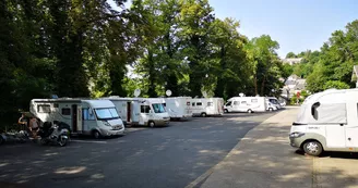 Aire d'accueil de camping-cars d'Uzerche_3 Aire d'accueil de camping-cars d'Uzerche_3