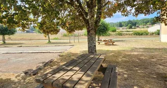 aire-pique-nique-bourgnac-tables-tourisme-isle-perigord
