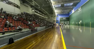 Complexe de pelote - Pau - Salle et gradin