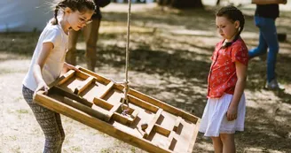 6 CHATEAU DE BRIDOIRE - jeux enfants bois ancien 6 CHATEAU DE BRIDOIRE - jeux enfants bois ancien