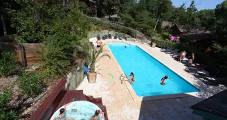 Piscine chauffée et spa