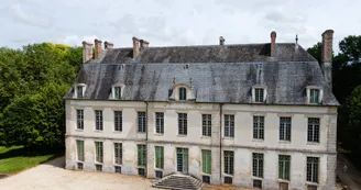chateau de Dampierre.jpg