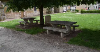 Aire pique nique Planty OTOA Brian 4 eglise.JPG