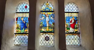 Eglise Juvanzé vitrail  ©Arnaud Bos.jpg