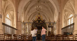 Intérieur de l'église de Dienville.jpg
