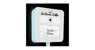 LA BORNE SELFI TEMA - TLCT.JPG LA BORNE SELFI TEMA - TLCT.JPG