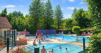 Camping du lac Amance 2026 - Piscine ©Camping du lac Amance (1).jpg Camping du lac Amance 2026 - Piscine ©Camping du lac Amance (1).jpg