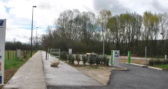 Aire de camping-car.jpg Aire de camping-car.jpg