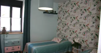 La Petite Parenthèse.jpg La Petite Parenthèse.jpg