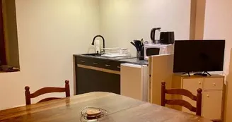 La Maisonnette 5.jpg La Maisonnette 5.jpg