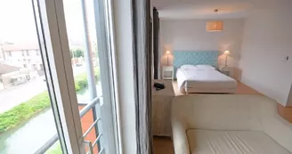 Espace nuit.JPG Espace nuit.JPG