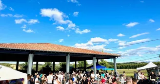 massabrac_marche_halle_fig_groupe